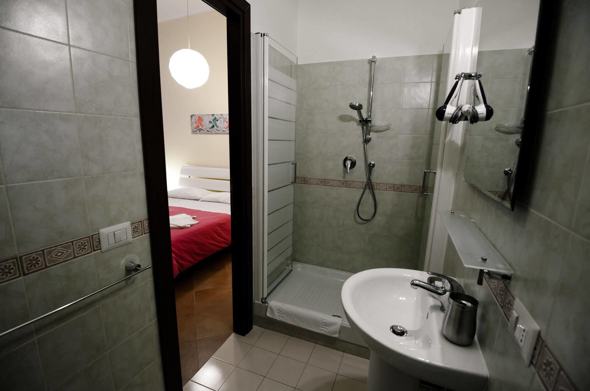 Services Porta Castello Bed and breakfast 2*